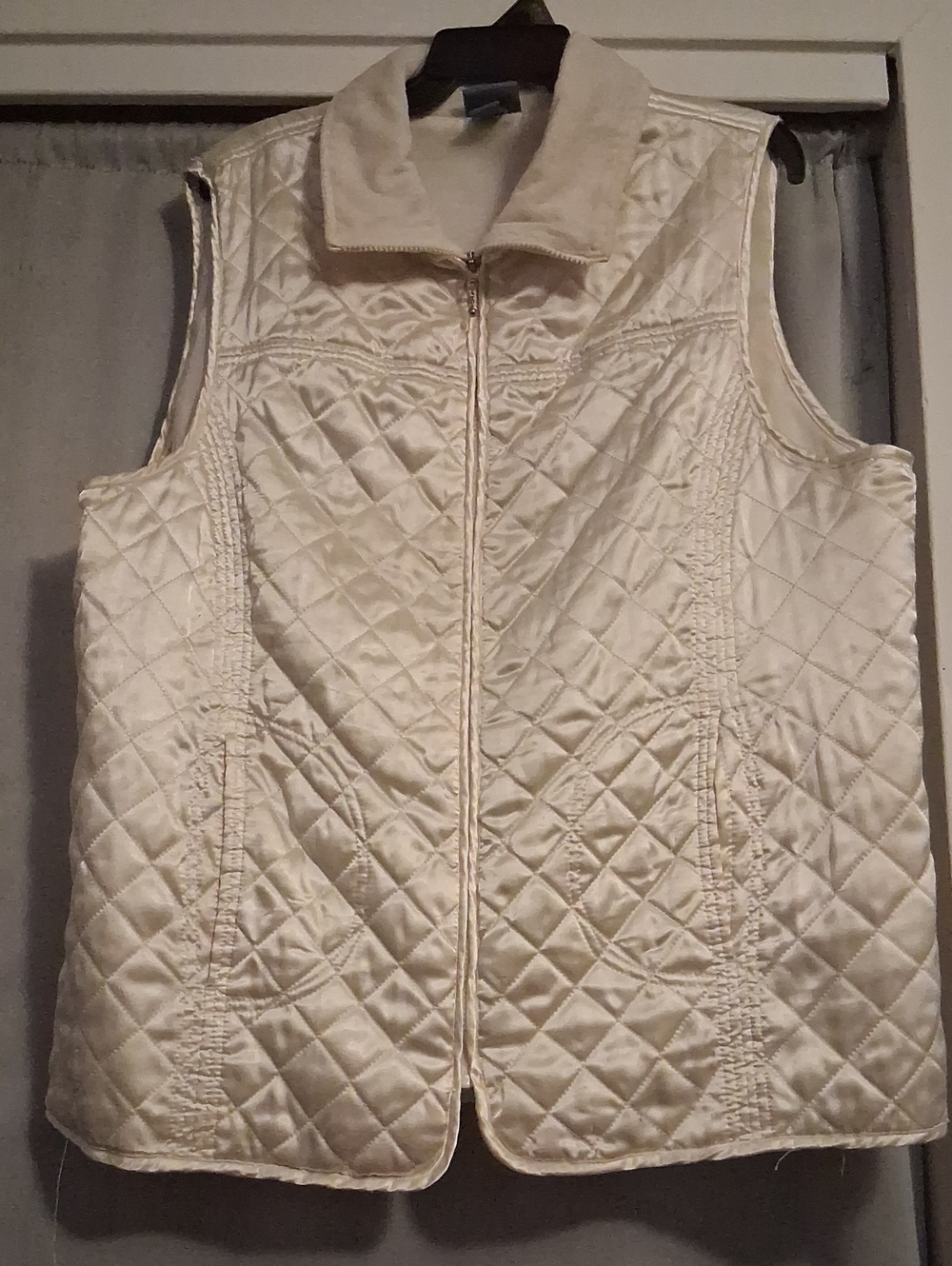 Classic Elements Cream Quilted Sleeveless Vest